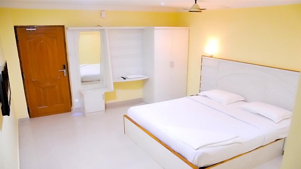 Hariharan Residency - Poonamallee Hotell Chennai Exteriör bild